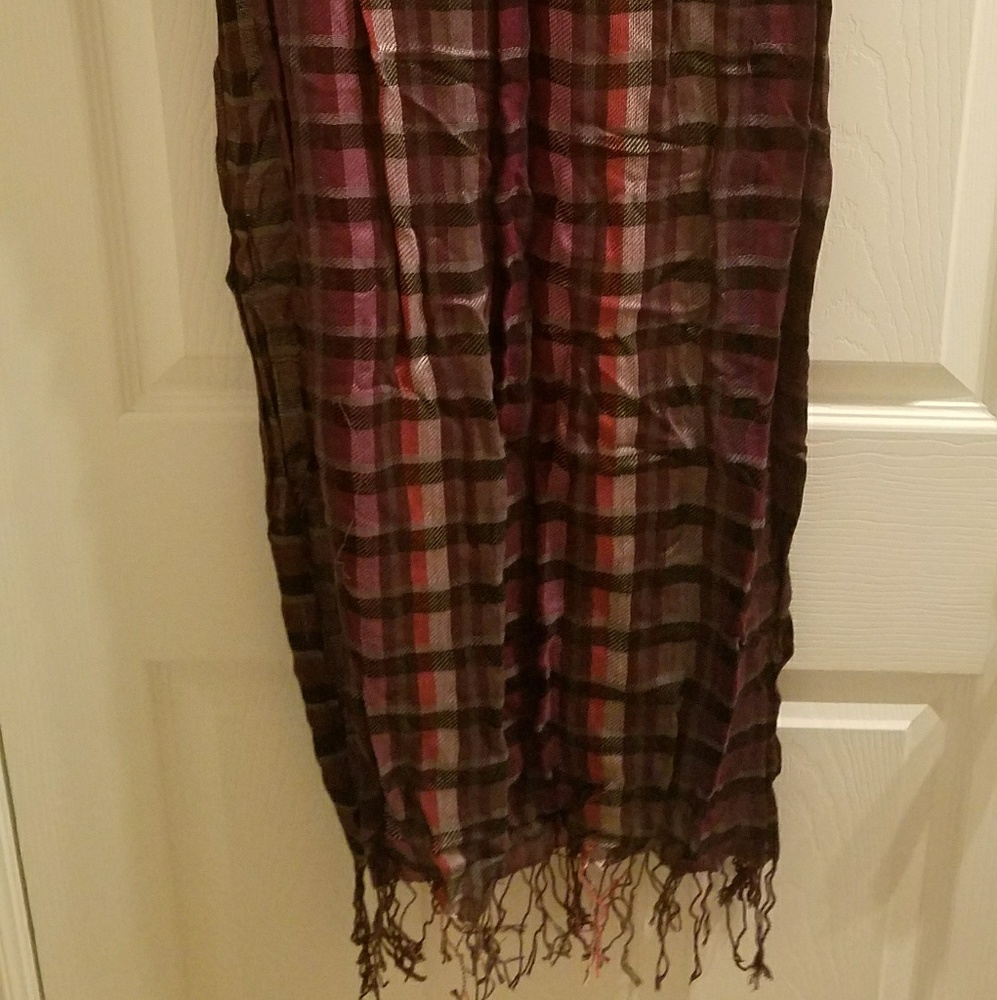 Like new scarf
